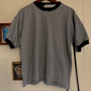 90s Vintage Classic Black & White boxy ringer tee